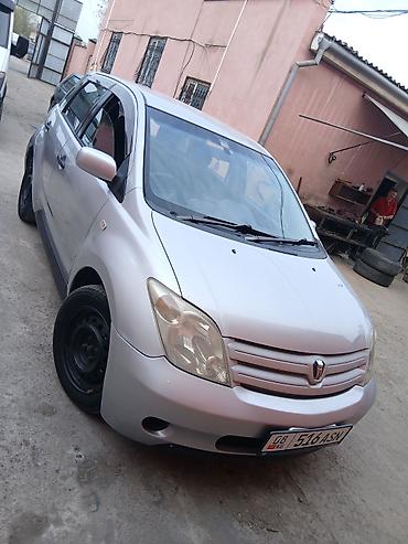 Продажа авто: Toyota Ist: 2002 г., 1.3 л, Автомат, Бензин, Хэтчбэк — 1