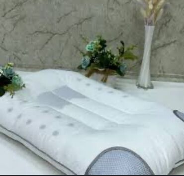 Вечерние платья: Платье 46-48 р.
Ортопед. подушка
Велосипед и т. д — 4