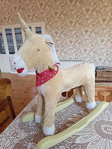 ikinci el oyuncaq: Gəncədə Uşaq yelləncək oyuncağı – yumşaq plüș “vahidbuynuz” (unicorn) — 2