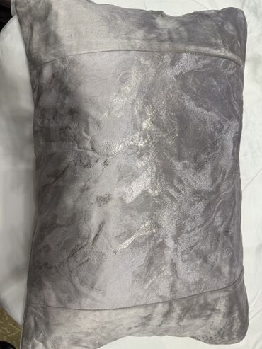 Balış üzləri: Rəng - Qəhvəyi Vilyur Balış üzü — 31