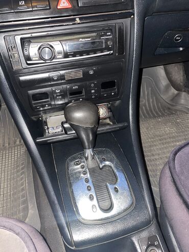 Audi: Audi A6: 1998 г., 2.4 л, Автомат, Бензин, Седан — 10