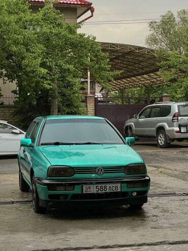 ылдам экспресс талас: Volkswagen Golf: 1995 г., 1.8 л, Механика, Бензин, Седан