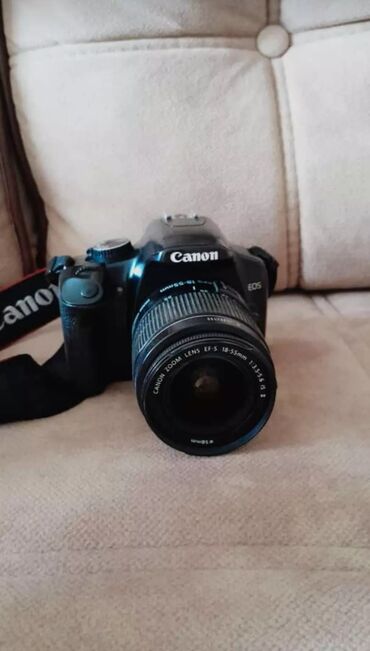 avto manitor: Salam canon 450D satılır işlekdir sedece avto fokusunda problem var əl