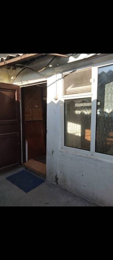 полдом: 40 м², 3 комнаты