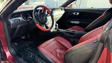 м5 cs: Ford Mustang: 2020 г., Автомат — 7