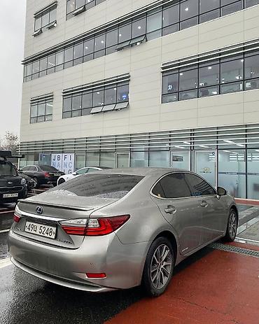 Lexus: Lexus ES: 2017 г., 2.5 л, Вариатор, Гибрид, Седан — 3