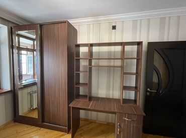 шкаф антресоль: Oğlan və qız üçün, Yazı masası, Dolab