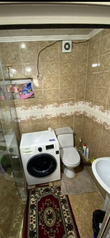 дом арча бешик ак орго: 70 м², 4 комнаты, Парковка, Забор, огорожен