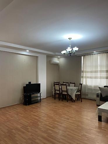 studio menziller: Xetai metrosu na yaxin 28 may yolunun ustunde yerlesen yasayis — 1
