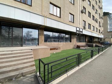 жк монблан: СДАЮ в аренду коммерческое помещение 220м2 на долгий срок без