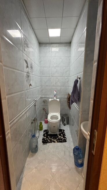 4 cü mikrorayon: 3 комнаты, Новостройка, 135 м²
