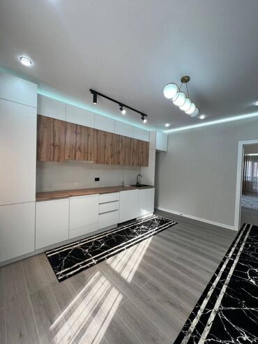 Продажа домов: 1 комната, 54 м², 106 серия улучшенная, 3 этаж, Евроремонт
