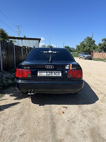 Унаа сатуу: Audi 100: 1996 г., 2.6 л, Кол менен иштөөчү, Бензин, Седан — 6