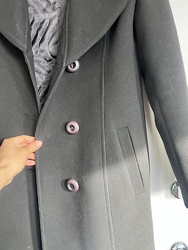 Пальто: Продается пальто отличного качества, не скатывается. Носили недолго — 9