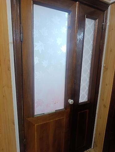 двери деревянные: Межкомнатная дверь, Б/у, Со стеклом, Двухстворчатая, Деревянная, Распашная, цвет - Коричневый — 2