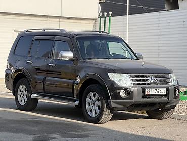 Mitsubishi: Mitsubishi Pajero: 2010 г., 3 л, Автомат, Бензин, Внедорожник — 1