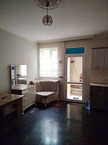 Həyət evləri və villaların satışı: 2 otaqlı, 49 kv. m, Orta təmir — 6