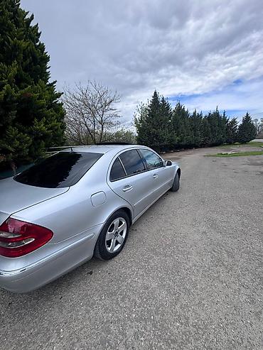 belarus traktorlarin satisi: Mercedes-Benz E-Class sedan (W211), gümüşü rəng. Əsas xüsusiyyətlər — 5