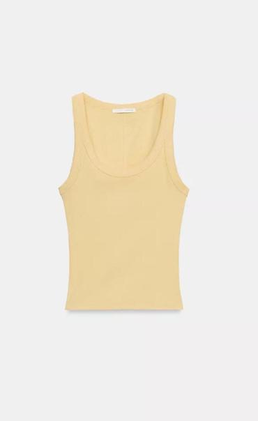 ✨ Zara-dan yayın enerjisini əks etdirən pastel sarı basic mayka! ✨