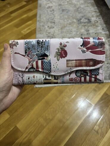 kişilər üçün vizitka qabı: Pulqabı, Eko dəri