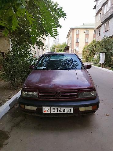 Продажа авто: Volkswagen Vento: 1993 г., Механика, Бензин, Седан — 3