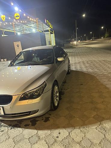 мазда family: BMW 530: 2008 г., 3 л, Автомат, Бензин, Седан — 4