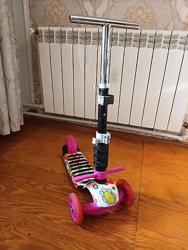 самокат для трюков: Uşaq skuter - 3 təkərli model: ön tərəfdə iki sabit təkər, arxada bir — 3