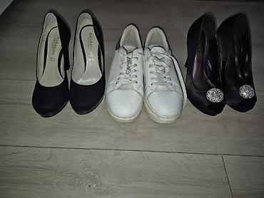 Salonke: Lot obuće – 3 para ženske obuće 1) Crne salonke Dolce & Amaro - — 1