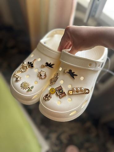 халат тройка: Сабо, 38, 38.5, 39, Crocs, Новый, цвет - Белый, Самовывоз, Платная доставка — 1
