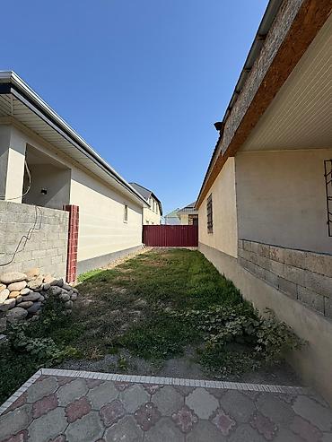 Продажа коттеджей и домов: 🏡🔥 Срочно продаю участок с домом в Ак Ордо-3 📍 Хорошая локация ⚡️ — 10