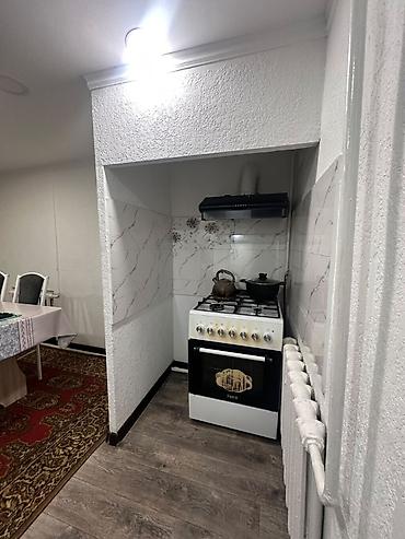 в районе кызыл аскер: 🏡Продаётся 3-комн.кирпичн.дом Кызыл-Аскере! 📐 Дом: 80 м² | участок — 6