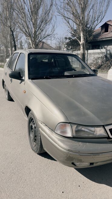 Daewoo: Daewoo Nexia: 2000 г., 1.5 л, Механика, Бензин, Седан