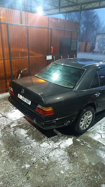 мерседес 124 бак: Mercedes-Benz W124: 1989 г., Седан — 2