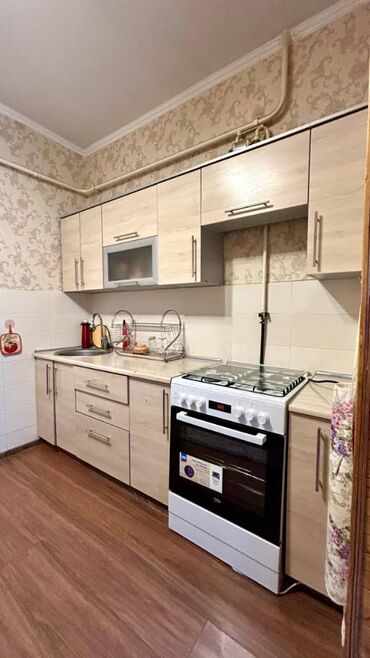 присмотр за домом: 2 комнаты, 52 м², 106 серия, 2 этаж, Косметический ремонт