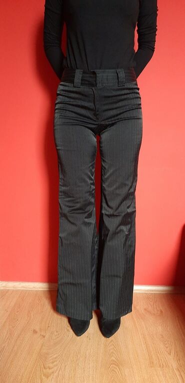 Pantalone: S (EU 36), M (EU 38), Normalan struk, Zvoncare