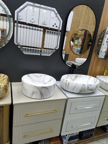 ремонт ванн: Mərmər naxışlı bu oval formalı kassa lavabo dəsti istənilən vanna