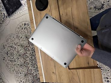 Ноутбуки Apple (MacBook): Apple MacBook Pro 13" (2017, Thunderbolt 3) Характеристики: - — 8