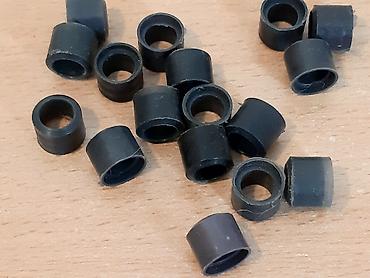 Ostale sanitarije: Gumice za vodu, slavine, ventile, cepovi za umivaonik, tus, kadu — 8