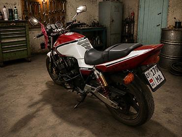 Унаа: Honda CB400 Super Four (NC31/NC39) — классический японский нейкед — 2