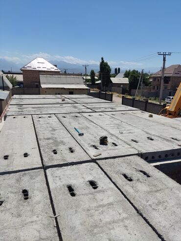 бетонный блок: Плиты перекрытия пустотки ребристые фск заборные плиты мостовые плиты