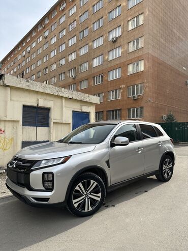 Mitsubishi: Mitsubishi Outlander: 2019 г., 2 л, Вариатор, Бензин, Кроссовер