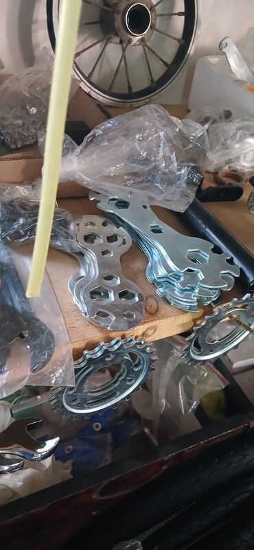 Velosiped ehtiyyat hissələri: Məhsul: Velosiped ehtiyat hissələri və aksesuarları Təsvir: - — 27