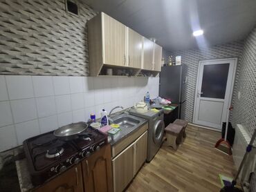 аренда квартир в баку за 200 манат: TECILI 20 Yanvar metrosuna 5 deqiqəlik məsafede, 9-cu mərtəbədə