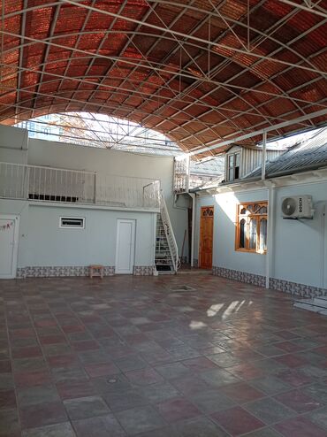 Köhnə tikili: Gəncə, 4 otaqlı, Köhnə tikili, 180 kv. m -da lalafo.az — 3 Köhnə tikili: Gəncə, 4 otaqlı, Köhnə tikili, 180 kv. m — 3