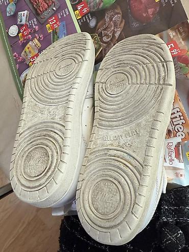 Uşaq dünyası: Rəng - Ağ Krossovkalar, Nike, Ölçü: 33, Uniseks — 5