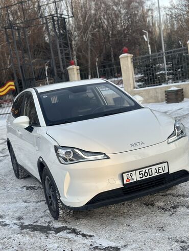 авто ман: BYD : 2018 г., Электромобиль, Седан