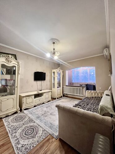 Продажа квартир: 1 комната, 39 м², 105 серия, 2 этаж, Старый ремонт
