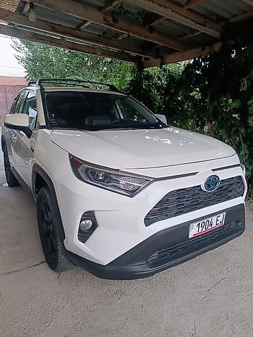 byd кроссовер: Toyota RAV4: 2021 г., 2.5 л, Автомат, Гибрид, Кроссовер — 1