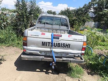 w211 e270: Mitsubishi L200: 2001 г., 2.9 л, Механика, Дизель, Пикап — 9