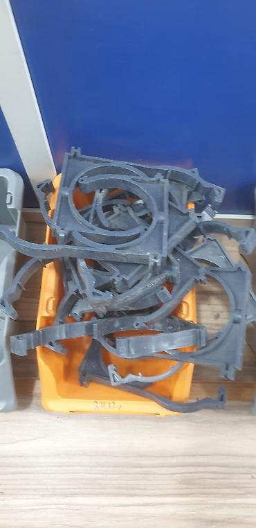 Седёлки для труб: Белая одинарная опора TEBO с защелкой. Предназначена для надежной — 4